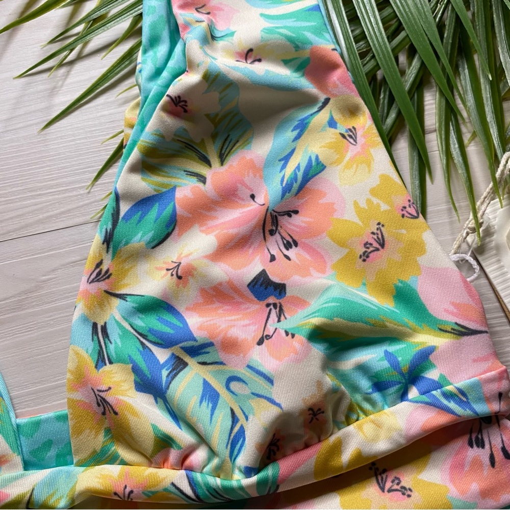 Billabong โข Sweet Tropics Reversible Floral Plunge Bikini Top | Lowrider Bottoms - Picture 4 of 16